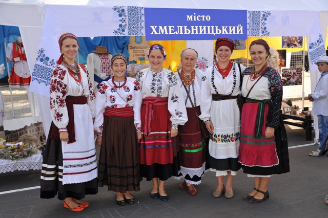 До Дня Прапора України - виїзна виставка «Хмельницький – Проскурів у просторі і часі» — фото 5