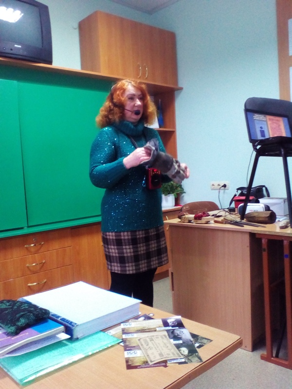 Хмельницькі гімназисти дізналися про екзотичну професію хранителя музею — фото 2