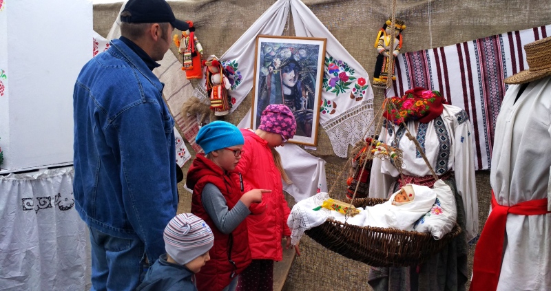 Музей історії міста Хмельницького взяв участь у віншуванні матерів — фото 6