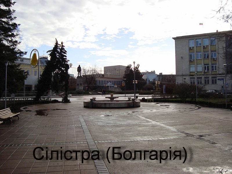 Міні-виставка з присвятою порідненим містам Хмельницького — фото 4